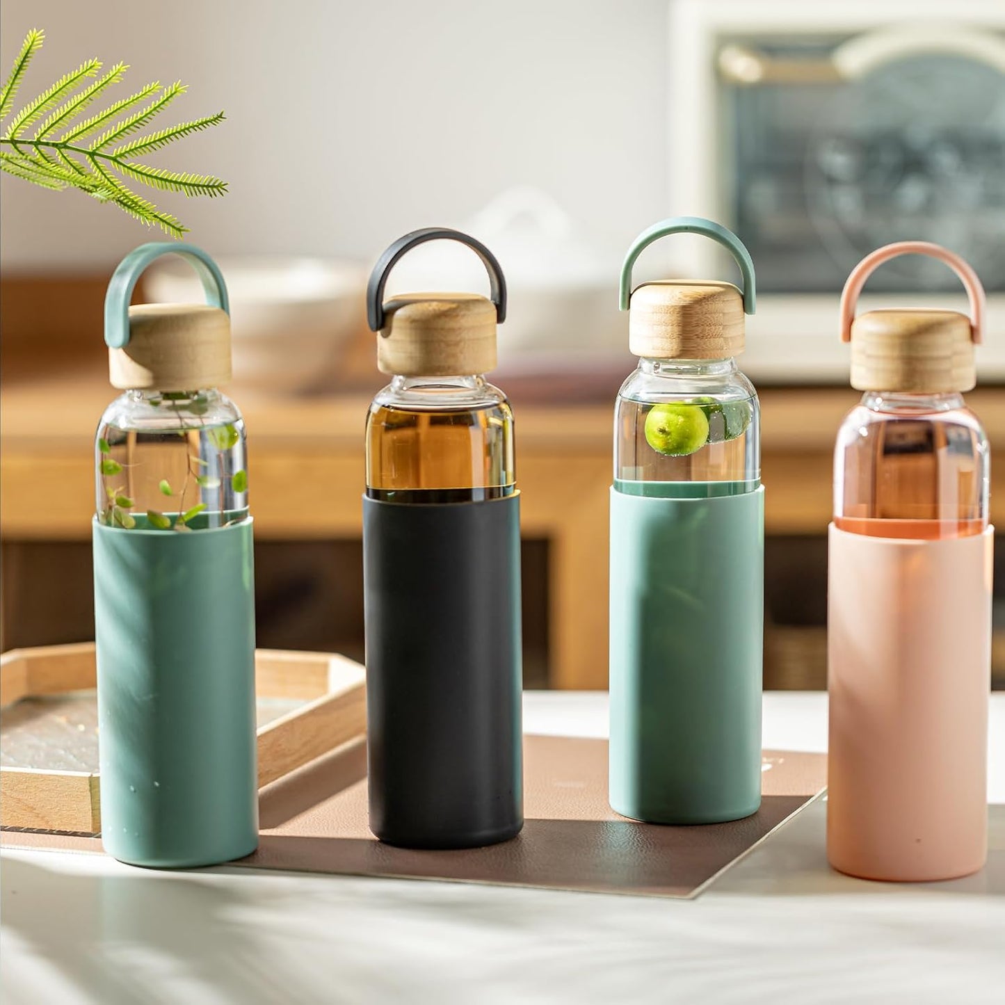 21oz Borosilicate Glass Water Bottles with Silicone Non-Slip Sleeve & Leak-Proof Lid-Reusable Drink Bottle for Office,Travel,Gym,Hiking-BPA Free,Ideal Gift for Home,Car &Fitness (Pink)